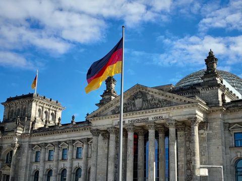Titelbild: Gedenkfeier zum Volkstrauertag